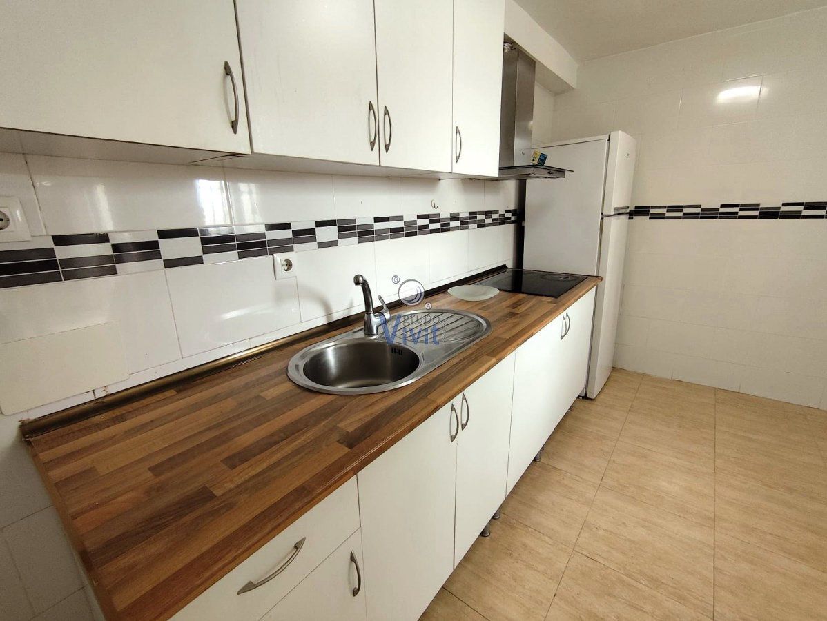 Cuina de Casa o xalet en venda en Alcalá de Guadaira amb Aire condicionat