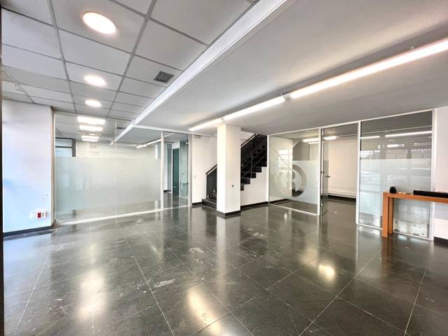 Local comercial en Alquiler en Carrer de Sant Antoni Maria Claret en Sagrada Família