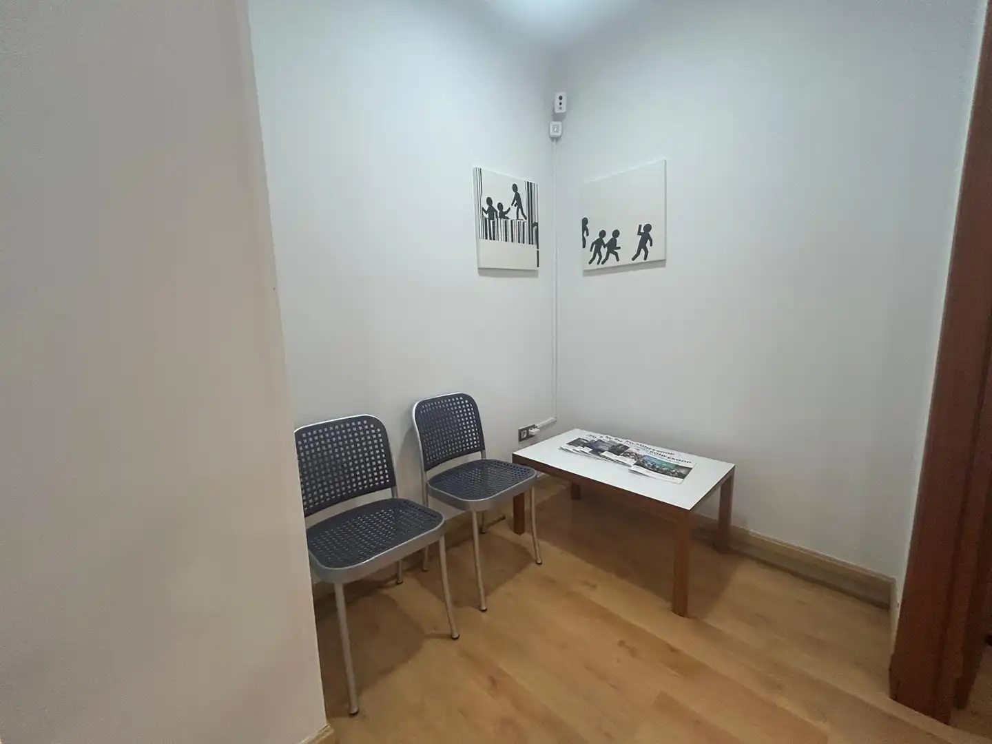 Büro zur Miete in Vitoria - Gasteiz mit Klimaanlage und Heizung
