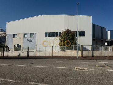 Local comercial en venda a Arbo