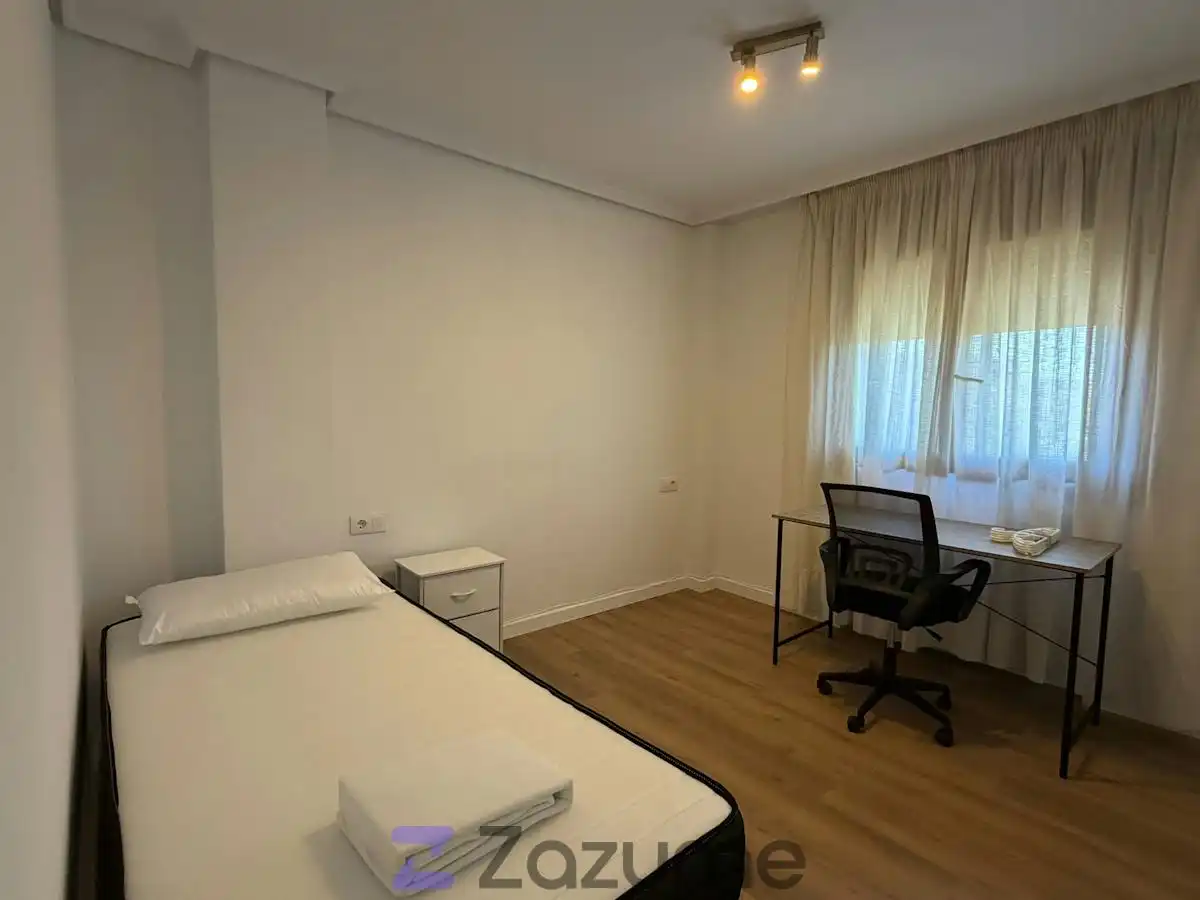 Pis amb terrassa de lloguer a C. César González Ruano, imagen 6