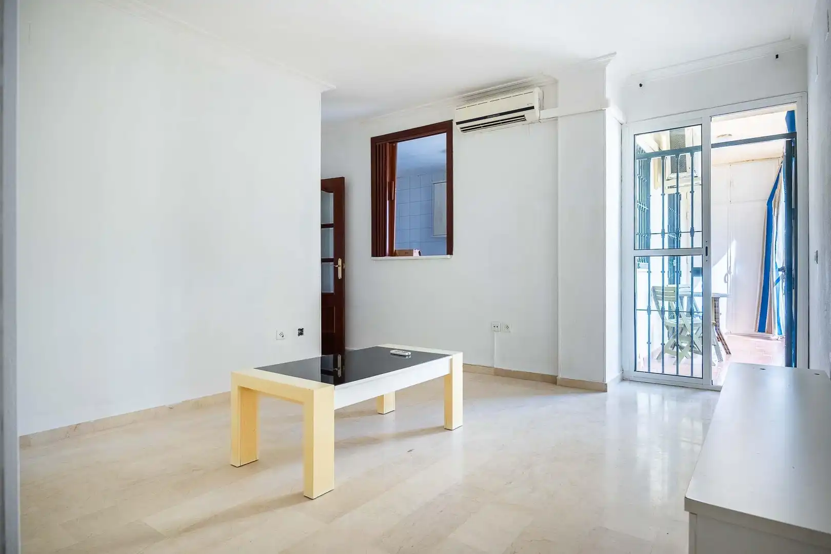 Piso en venta en Camas con Balcón