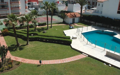 Piscina de Estudi en venda en Vélez-Málaga amb Aire condicionat