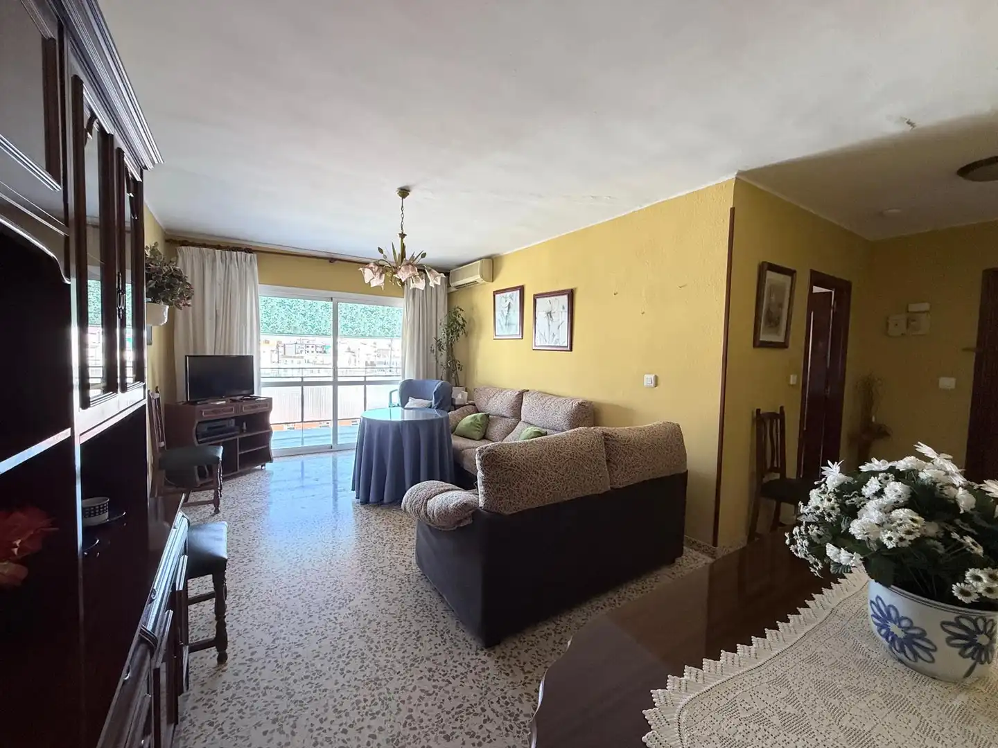 Sala d'estar de Pis en venda en Vélez-Málaga amb Aire condicionat i Terrassa
