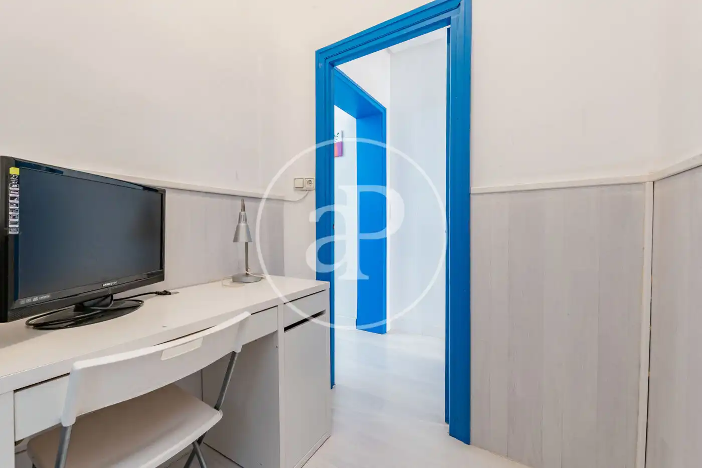 Piso en venta en Madrid con Calefacción y Amueblado
