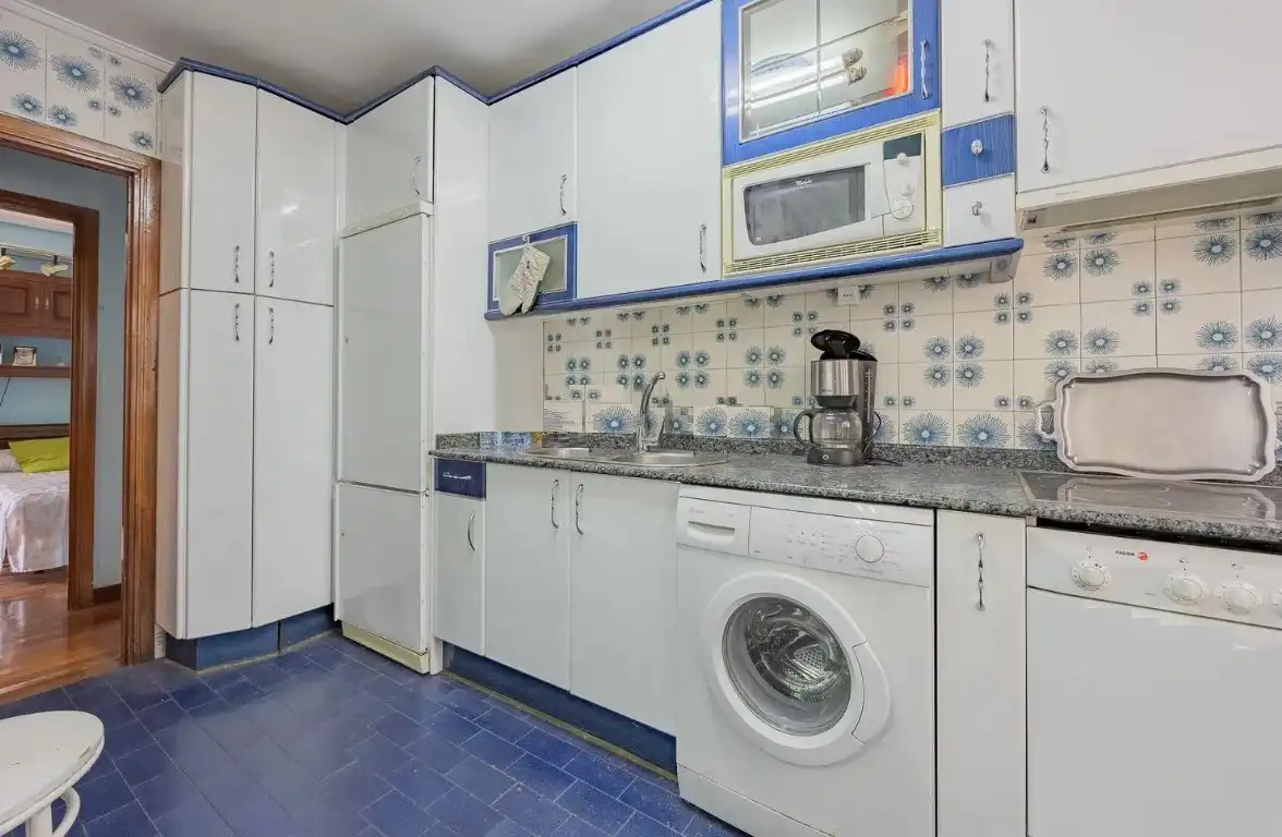 Kitchen of Flat for sale in Bilbao   with Heating and Balcony