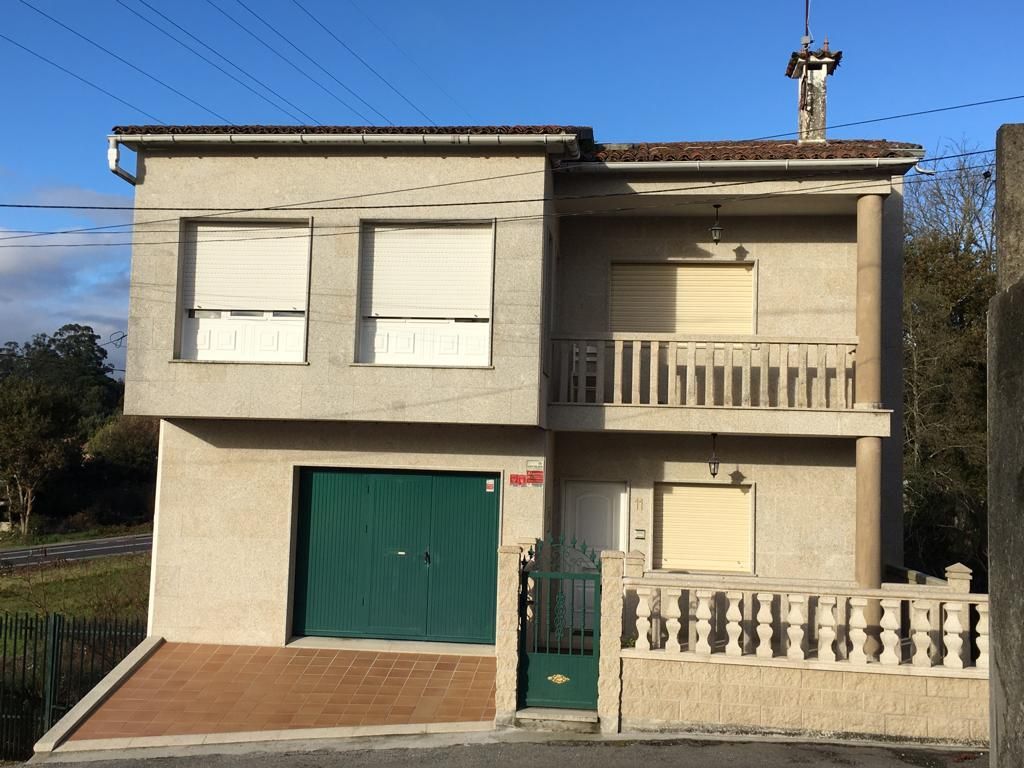 Exterior view of House or chalet for sale in Pontecesures