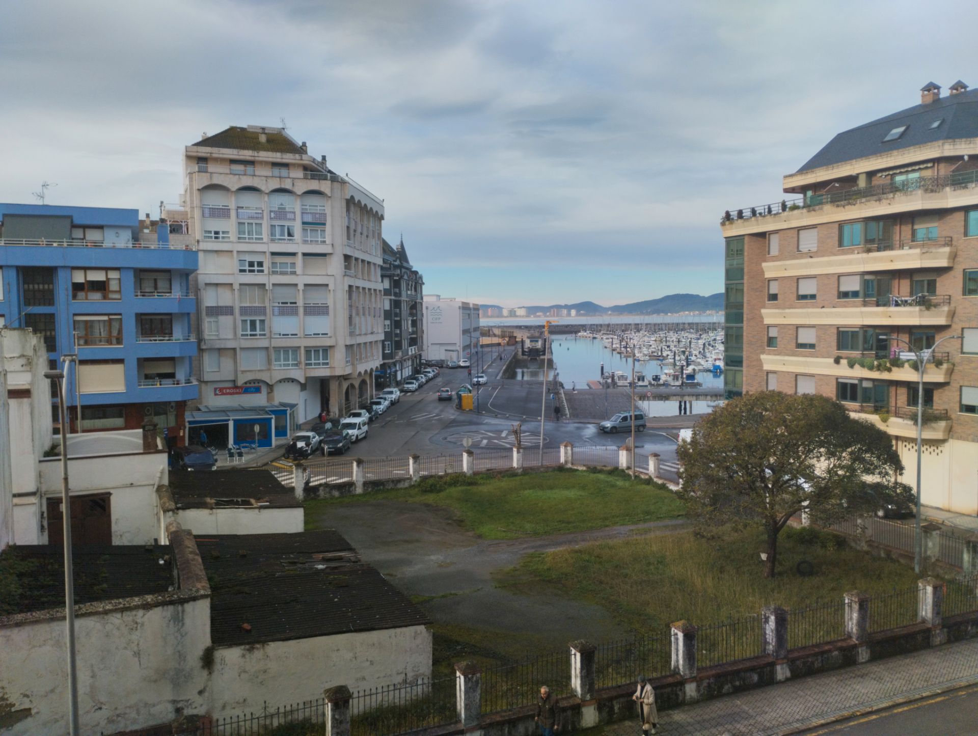 Exterior view of Flat for sale in Laredo  with Heating, Terrace and Furnished