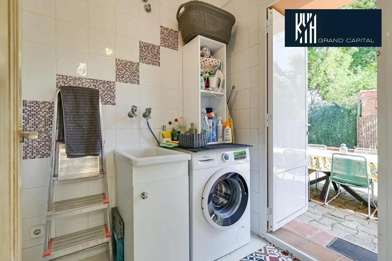 Casa con piscina in vendita a Carrer Carrer Montserrat, imagen 25