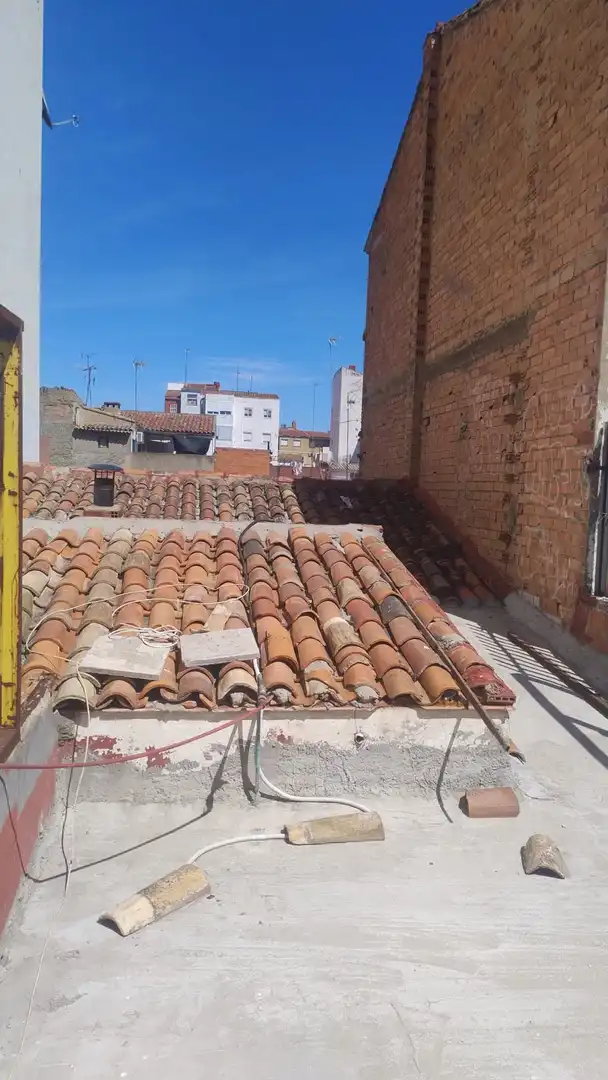 Vista exterior de Casa o xalet en venda en Zaragoza
