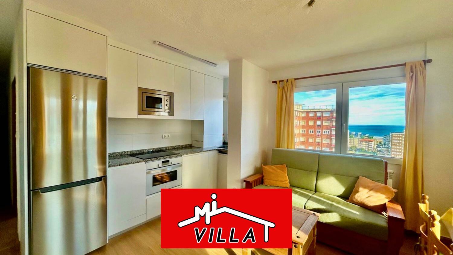 Dormitori de Pis en venda en Laredo amb Calefacció i Terrassa