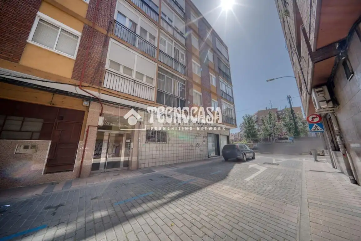Außenansicht von Wohnung zum Verkauf in Valladolid mit Heizung und Terrasse