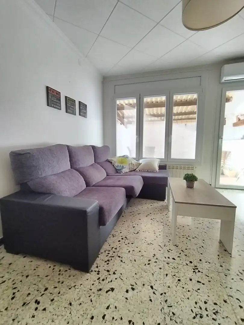 Wohnzimmer von Einfamilien-Reihenhaus zum Verkauf in Anglesola mit Klimaanlage, Heizung und Terrasse