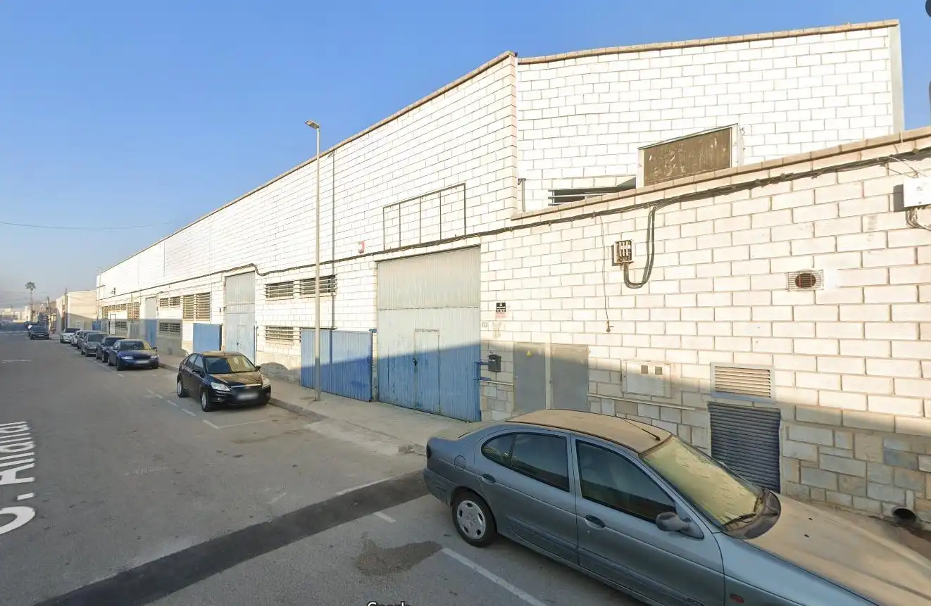 Vista exterior de Nave industrial en venta en Catral