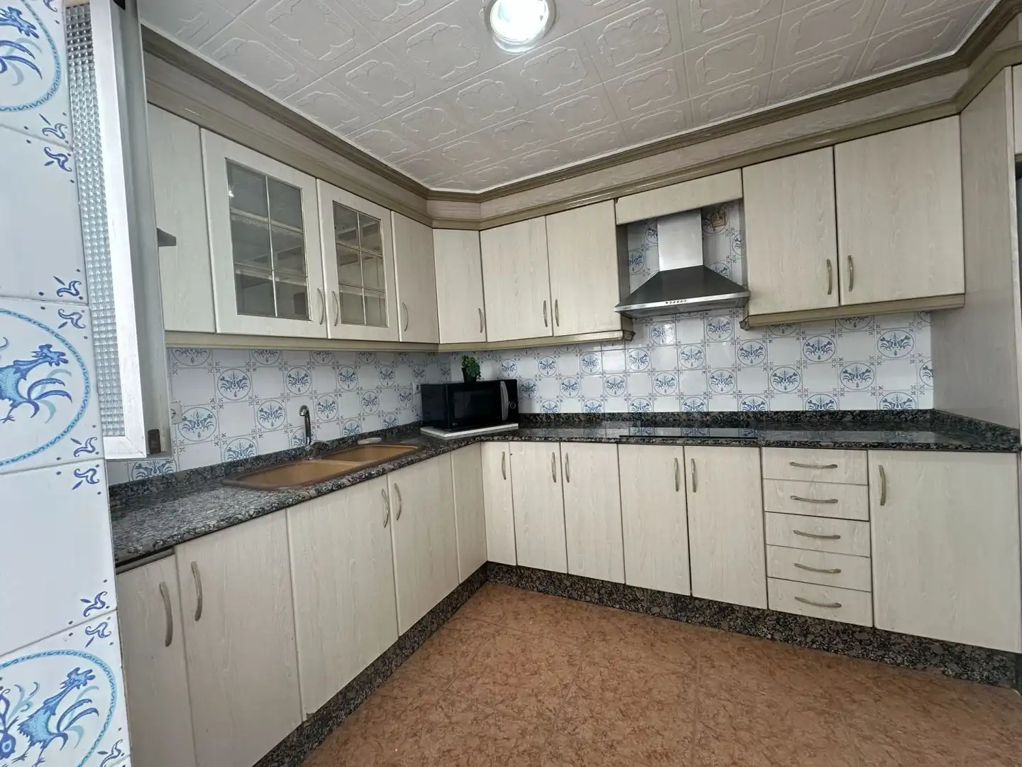 Kitchen of Flat for sale in Torrent  with Air Conditioner and Balcony