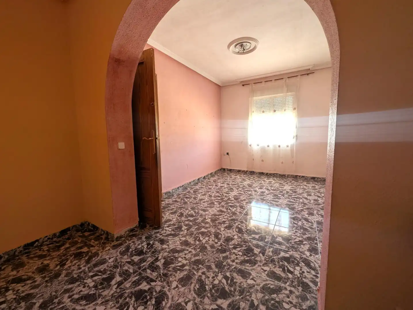 Houses for sale in Los Dolores