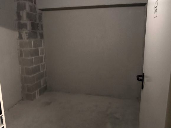 Box room to rent in Terrassa