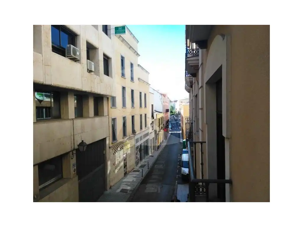 Außenansicht von Büro zur Miete in Badajoz mit Klimaanlage