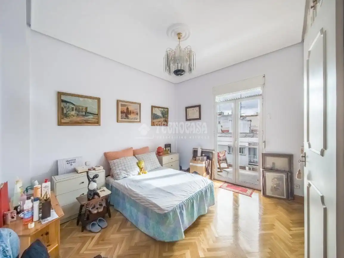 Schlafzimmer von Wohnung zum Verkauf in Madrid mit Heizung, Parkett und Terrasse