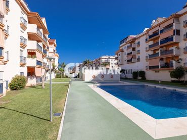Dúplex amb balcó en venda a Estepona Pueblo