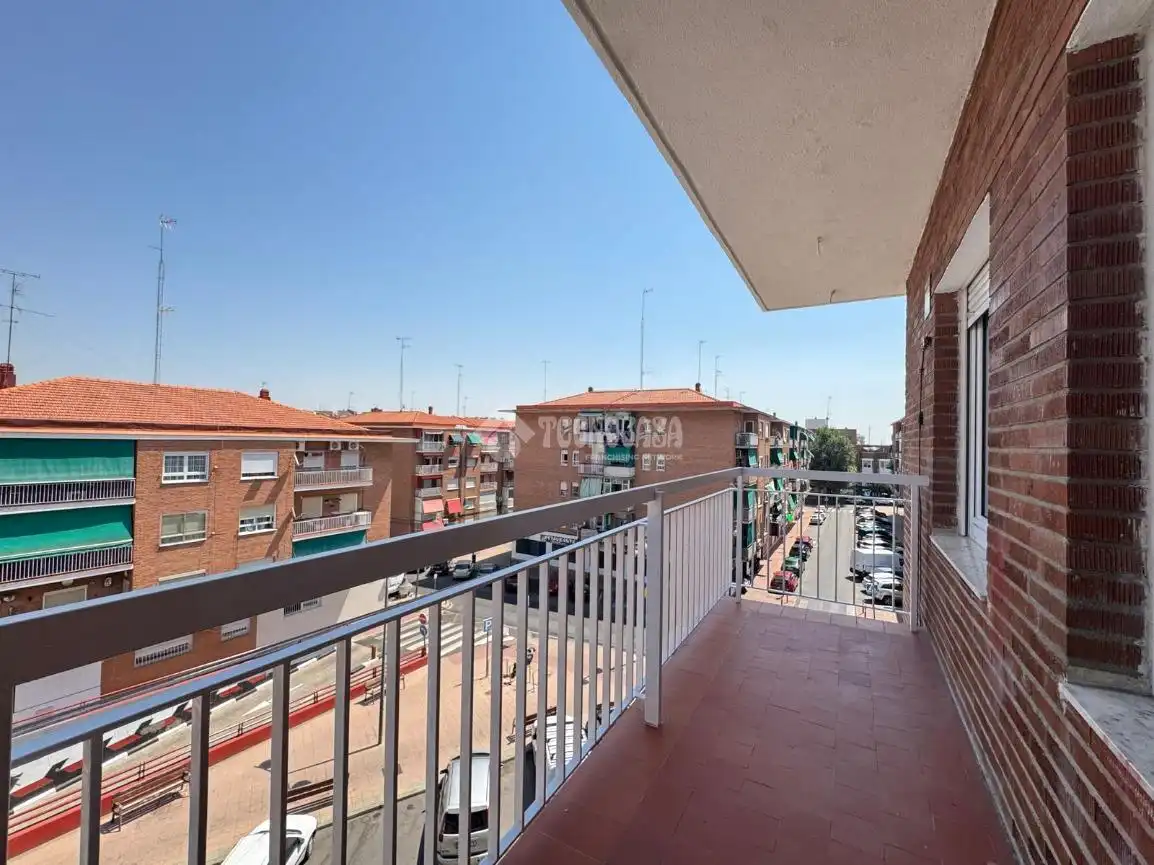 Terraza de Piso en venta en Alcobendas con Calefacción, Parquet y Alarma