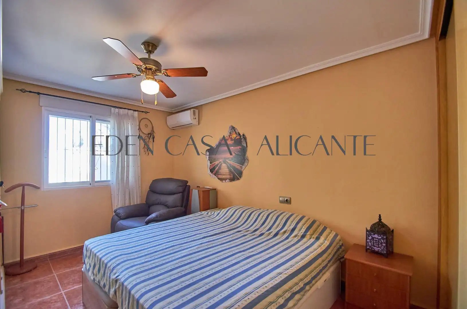 Casa o xalet en venda en Alicante / Alacant amb Aire condicionat, Jardí privat i Terrassa