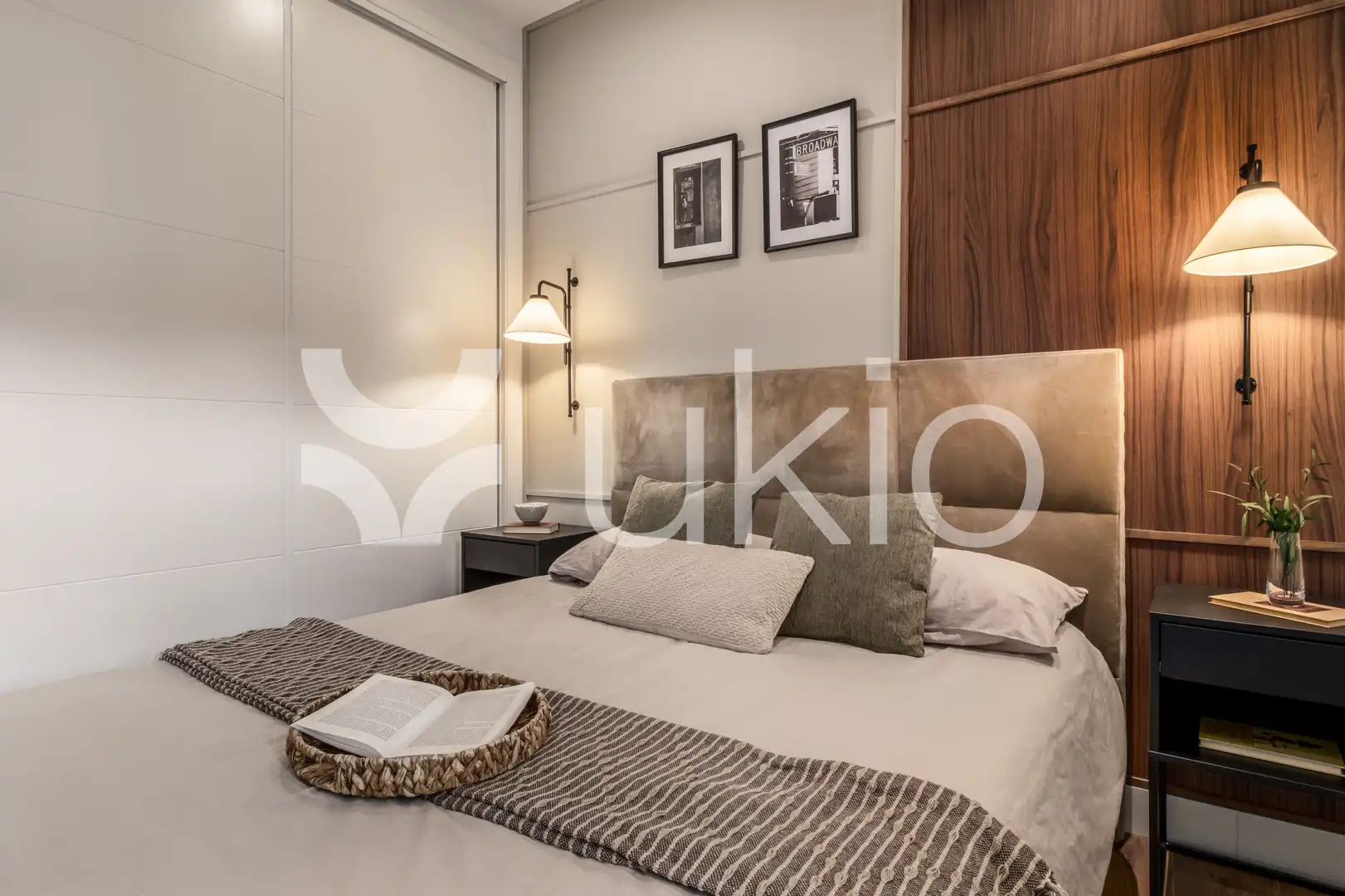 Habitación de Apartamento de alquiler en Madrid con Aire acondicionado, Calefacción y Amueblado