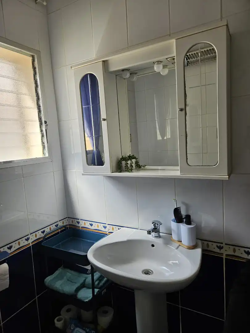 Bany de Casa o xalet de lloguer en Cartagena amb Jardí privat, Moblat i Forn