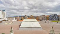 Vista exterior de Pis en venda en Oviedo  amb Calefacció, Parquet i Terrassa