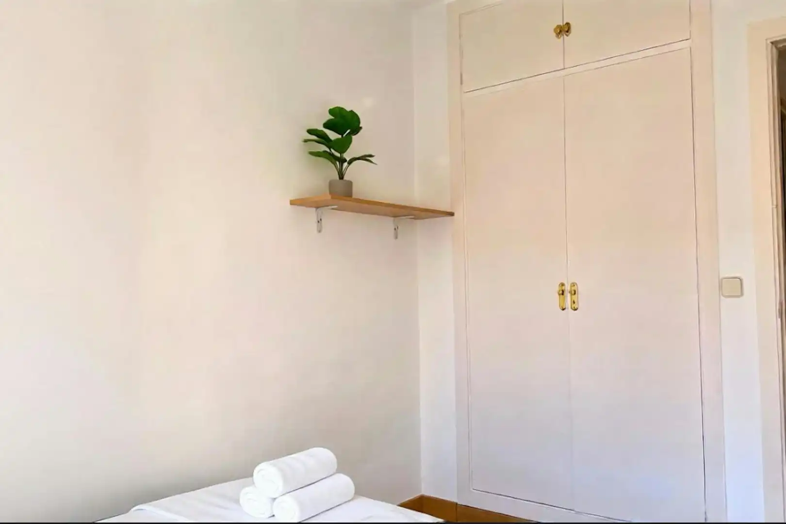 Bedroom of Flat for share in Alcobendas  with Heating, Private garden and Furnished