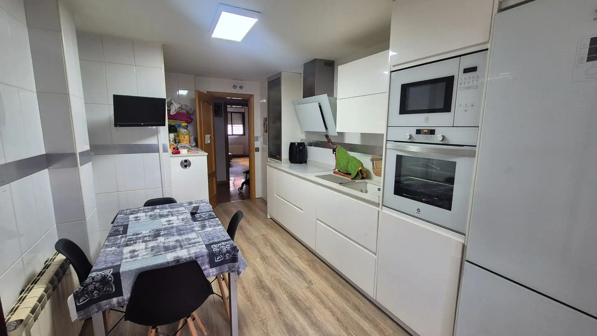 Kitchen of Flat for sale in Cistérniga  with Heating, Storage room and Furnished