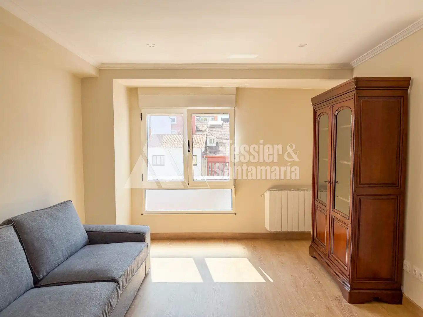 Schlafzimmer von Wohnung zur Miete in Gijón  mit Heizung, Möbliert und Ofen