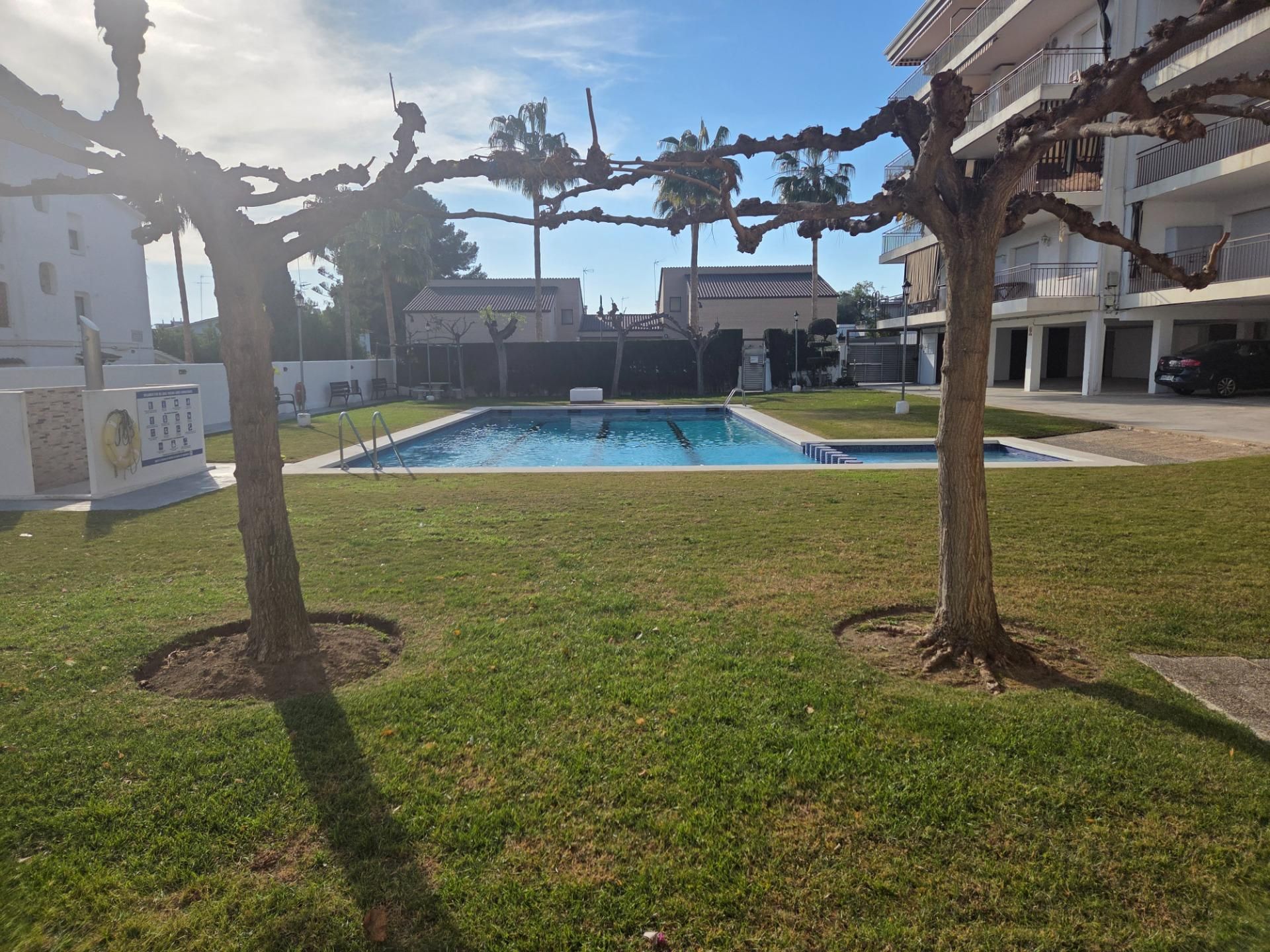 Piscina de Pis en venda en Roda de Berà amb Aire condicionat, Calefacció i Jardí privat