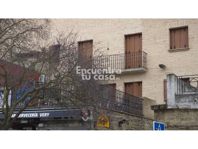 Casa-chalet en Venta en Calle Rodrigo Ximenez de Rada, 18 en Puente la Reina / Gares