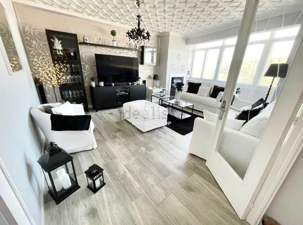 Living room of House or chalet for sale in Es Castell  with Air Conditioner, Heating and Terrace