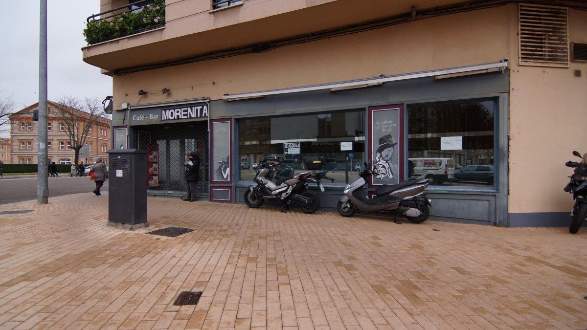 Premises to rent in Zamora Capital   with Air Conditioner