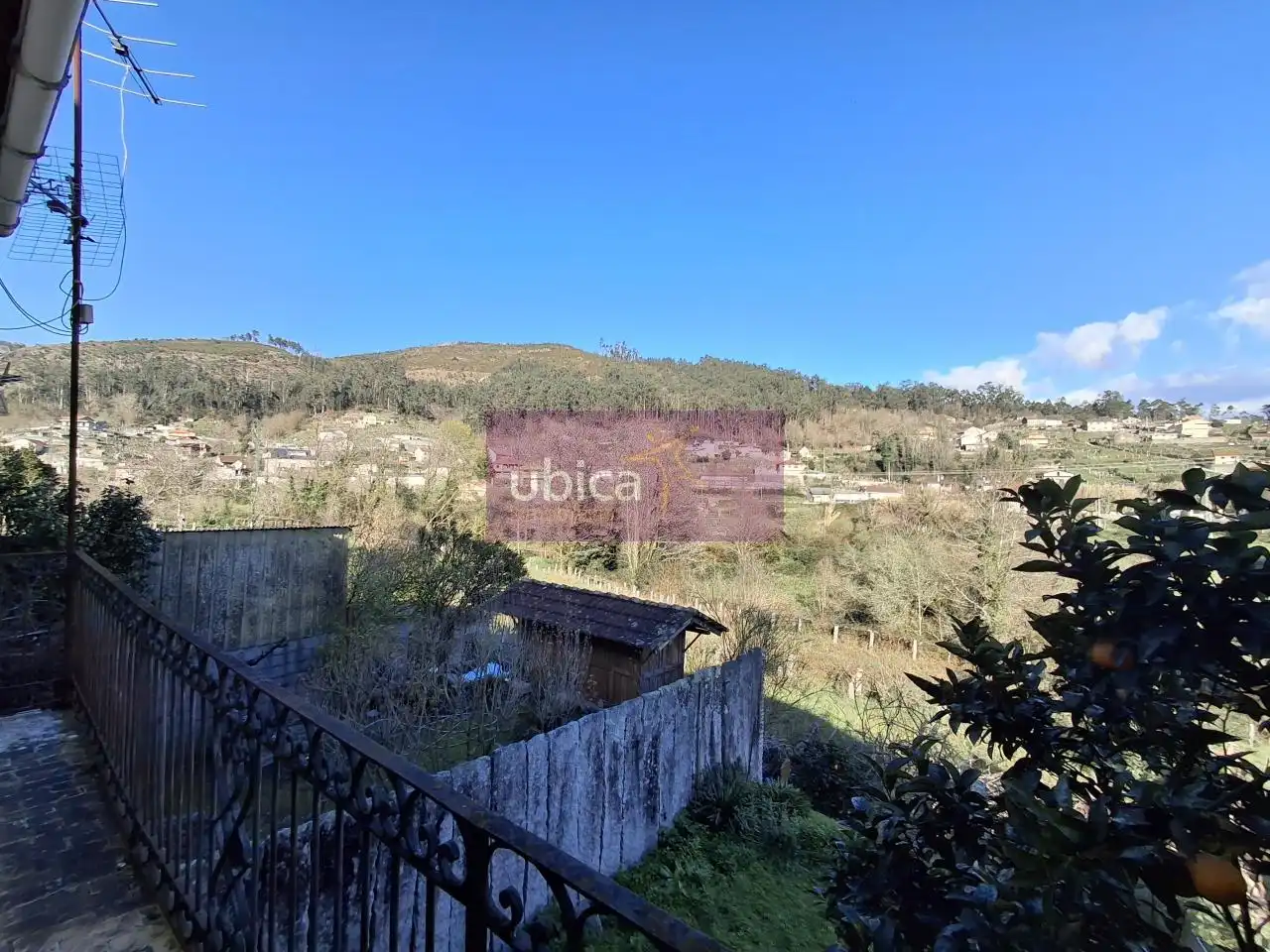 Vista exterior de Casa adosada en venta en Salceda de Caselas con Jardín privado, Terraza y Trastero