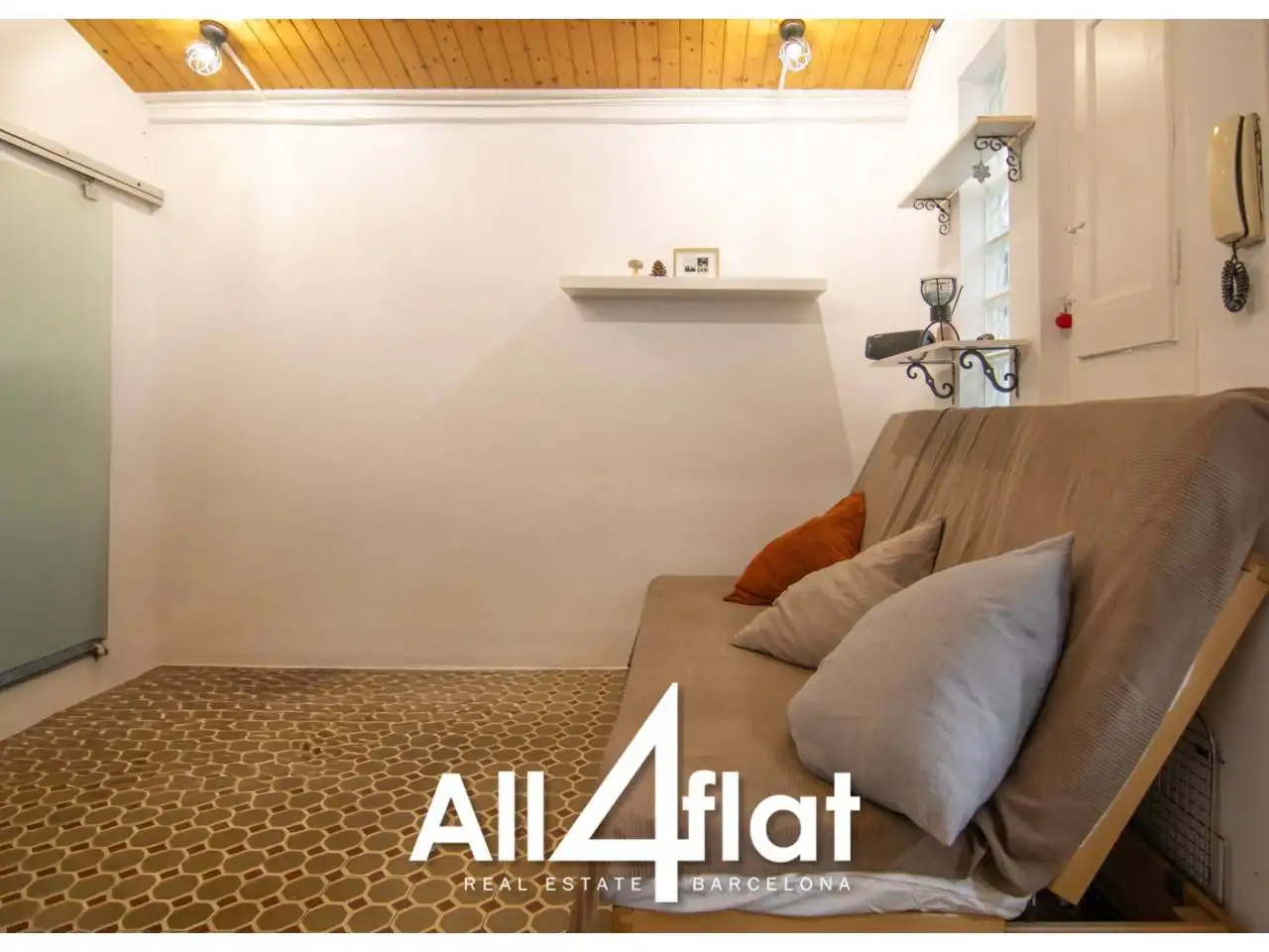 Schlafzimmer von Wohnung zur Miete in L'Hospitalet de Llobregat mit Klimaanlage, Privatgarten und Möbliert