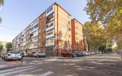 Exterior view of Flat for sale in Alcalá de Henares  with Heating