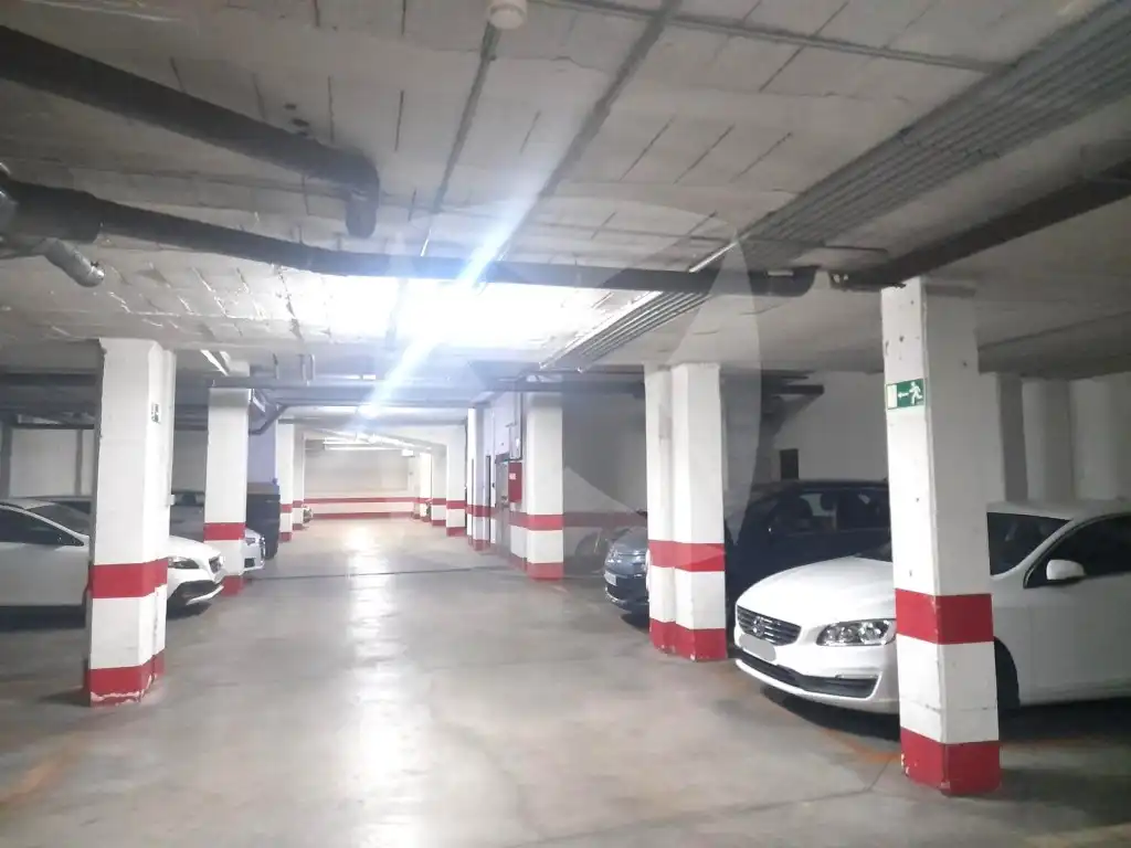 Aparcament de Pis en venda en Badajoz amb Traster i Balcó
