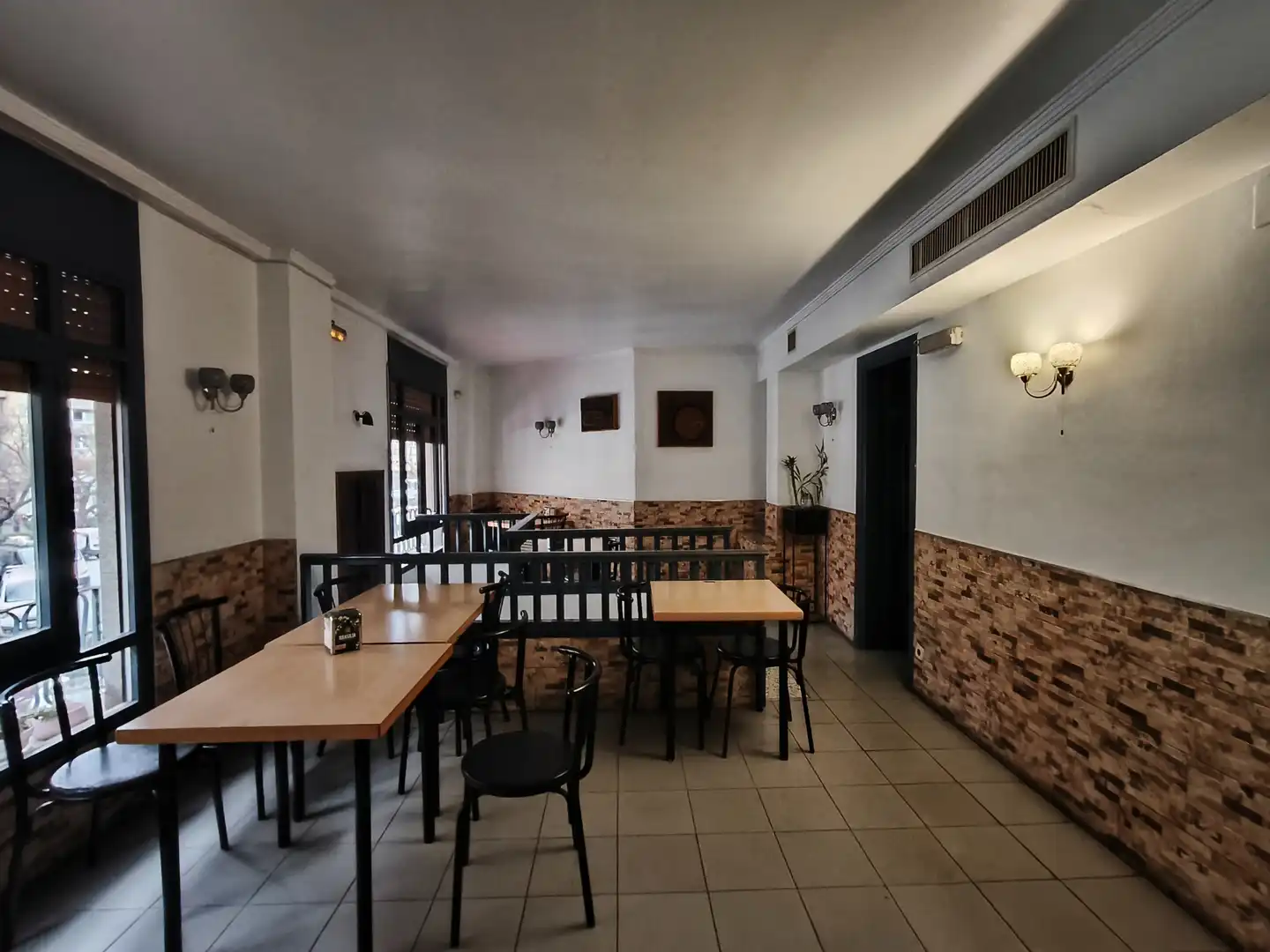Local en traspaso en Barcelona con Terraza y Amueblado