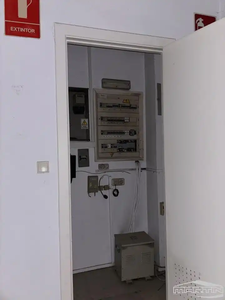 Edificio en venta en Cabra