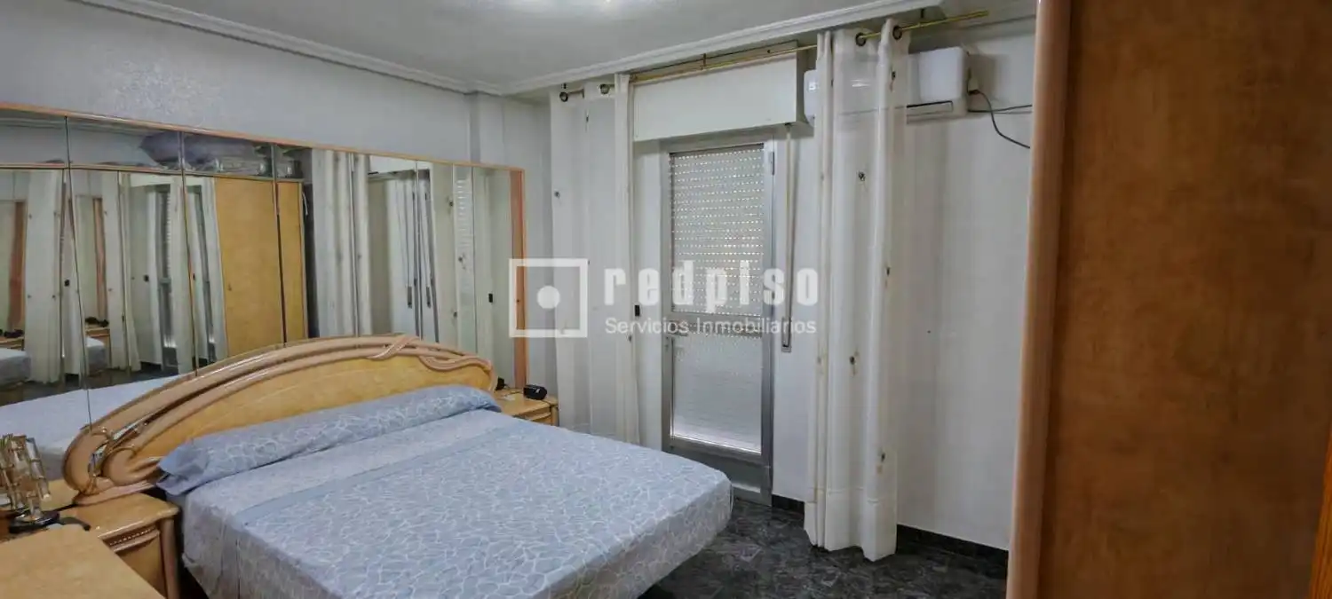 Habitación de Dúplex en venta en Alcantarilla con Aire acondicionado