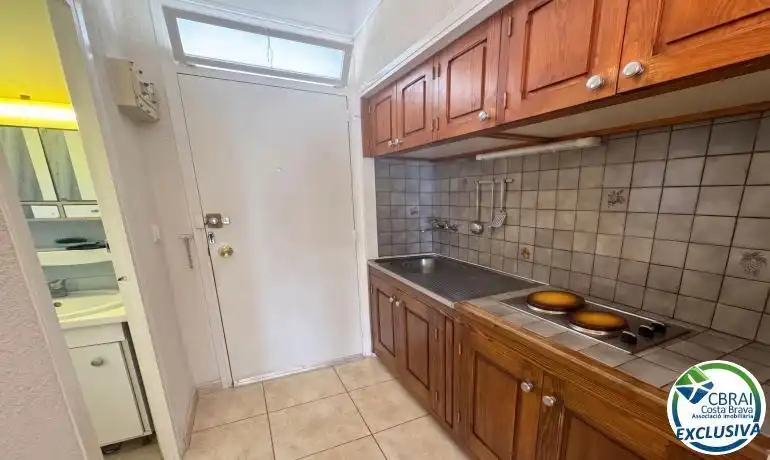Kitchen of Flat for sale in Roses  with Terrace, Furnished and TV