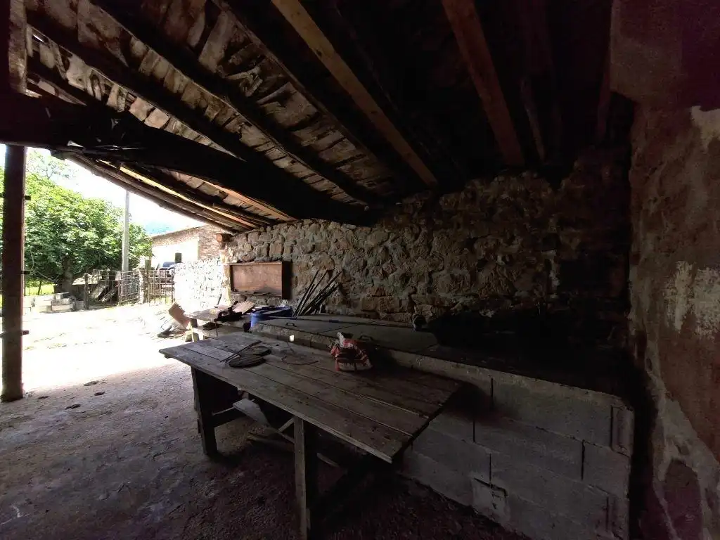 Cocina de Finca rústica en venta en Cieza (Cantabria) con Balcón