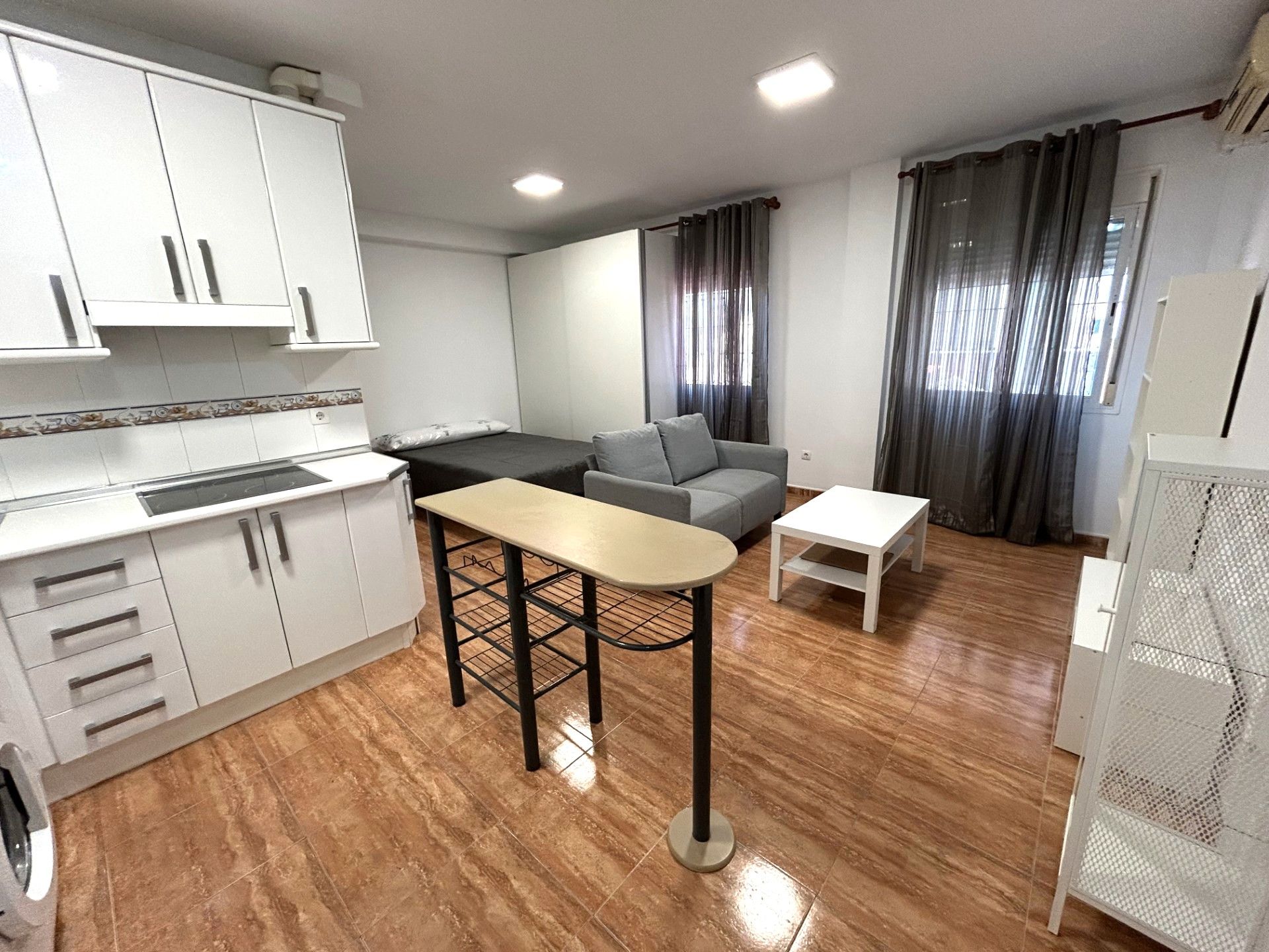 Schlafzimmer von Wohnung miete in Alhaurín de la Torre mit Klimaanlage, Heizung und Möbliert