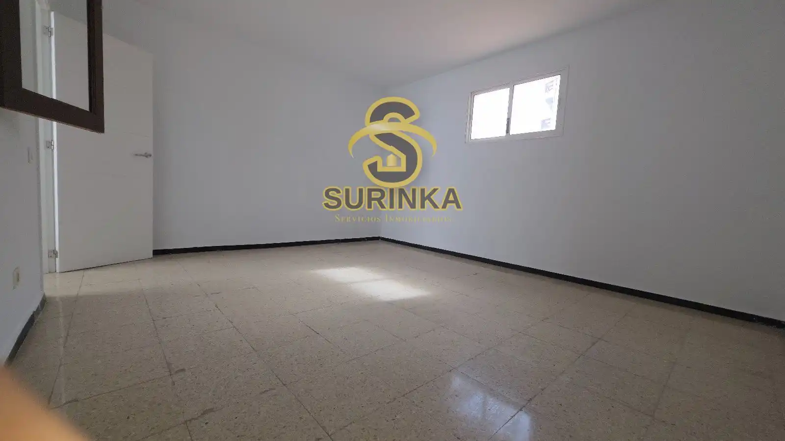 Habitación de Casa adosada en venta en Telde