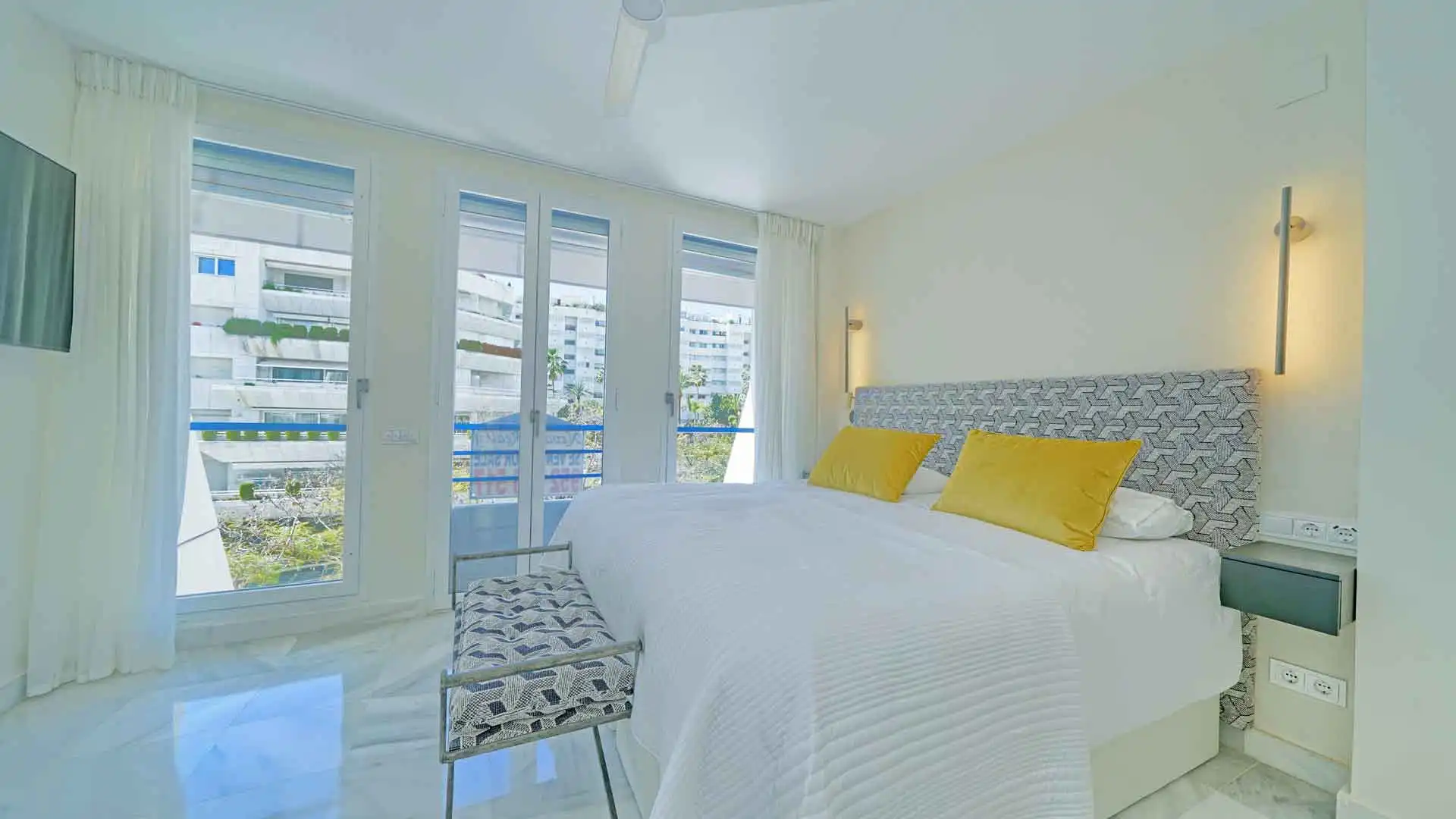Apartment with pool for sale in Marbella Centro, imagen 16