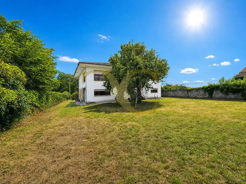 Casa o xalet en venda en Cudillero amb Calefacció, Jardí privat i Moblat
