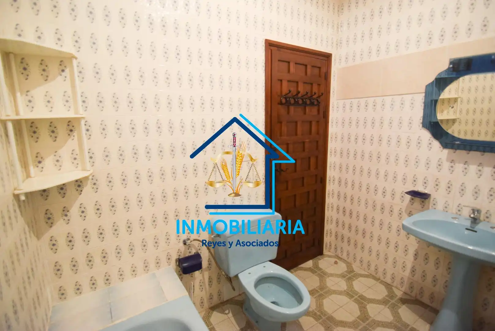 Bany de Casa o xalet en venda en Córdoba amb Aire condicionat